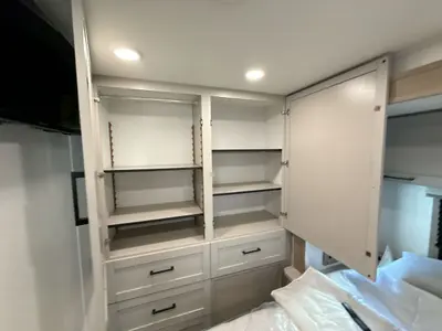 2027 Entegra Coach Odyssey photo 37