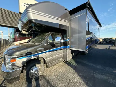 2027 Entegra Coach Esteem photo 6