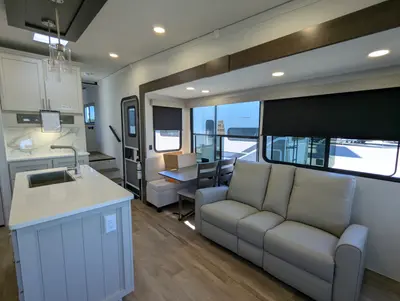 2027 Alliance RV Avenue photo 26