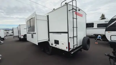 2027 Winnebago Micro Minnie photo 7