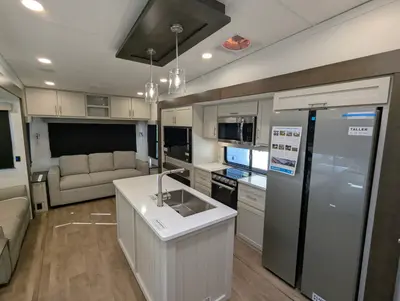 2027 Alliance RV Avenue photo 18