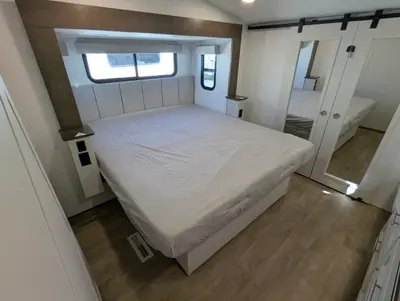 2027 Alliance RV Avenue photo 8