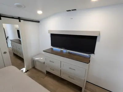 2027 Alliance RV Avenue photo 11