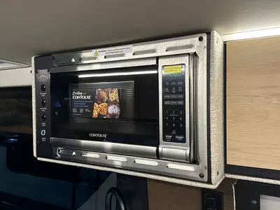 2027 Storyteller Overland Darkmode photo 43