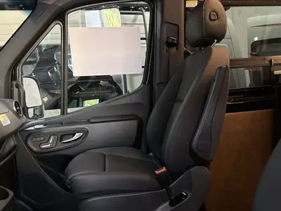 2027 Storyteller Overland Darkmode photo 21