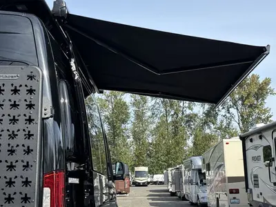2027 Storyteller Overland Darkmode photo 16