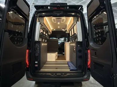 2027 Storyteller Overland Darkmode photo 42