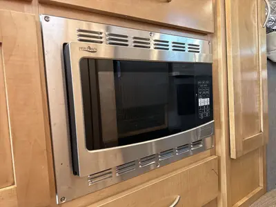 2021 Coachmen Galleria photo 32