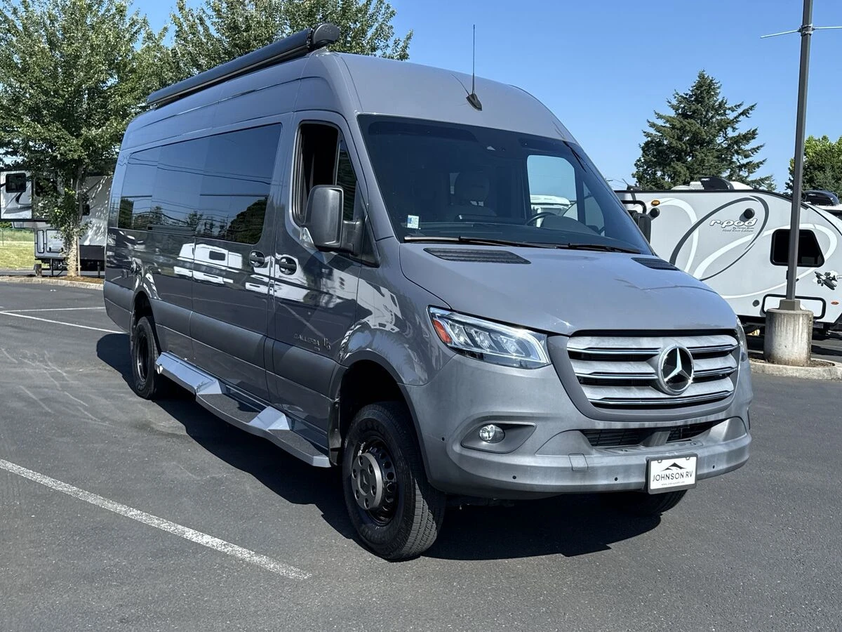 2021 Coachmen Galleria exterior