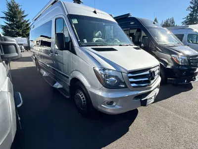 2017 Winnebago Era photo 3