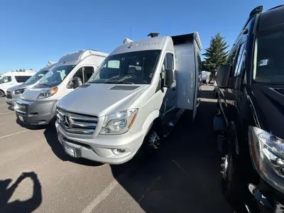 2017 Winnebago Era photo 5