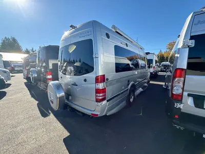 2017 Winnebago Era photo 9