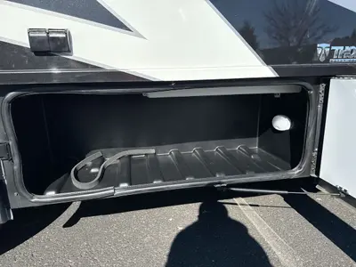 2021 Thor Motor Coach Tiburon photo 24