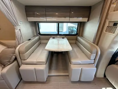 2021 Thor Motor Coach Tiburon photo 47