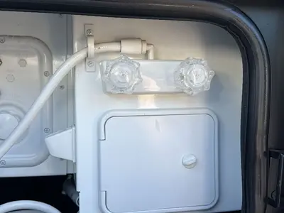 2021 Thor Motor Coach Tiburon photo 27
