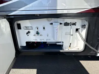 2022 Fleetwood Discovery photo 26