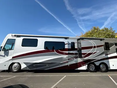 2022 Fleetwood Discovery photo 6