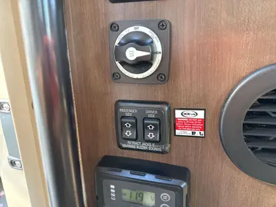 2019 Thor Motor Coach Freedom Elite photo 24