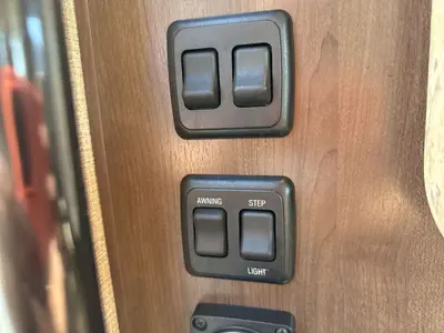 2019 Thor Motor Coach Freedom Elite photo 25