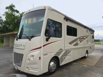 2017 WINNEBAGO VISTA photo 2