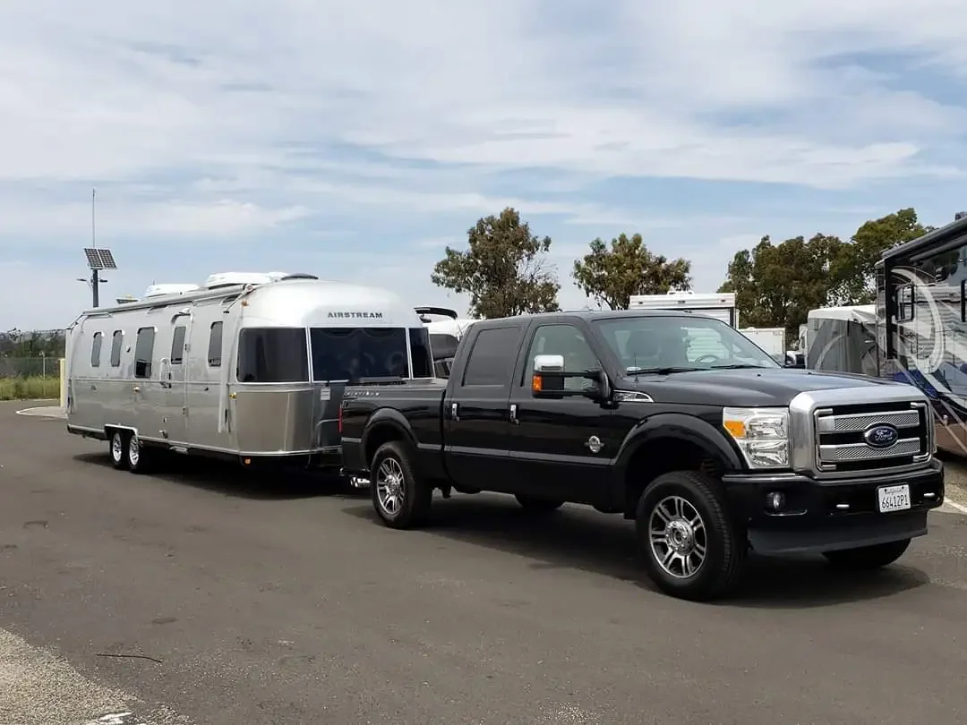 2018 AIRSTREAM CLASSIC exterior