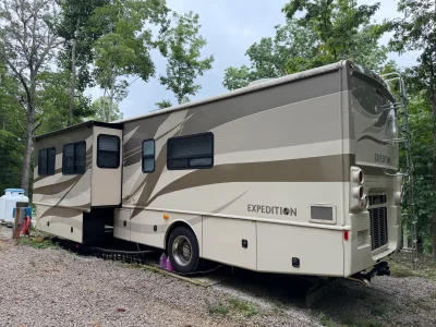2008 FLEETWOOD EXPEDITION photo 10