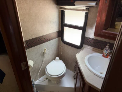 2008 FLEETWOOD EXPEDITION photo 42