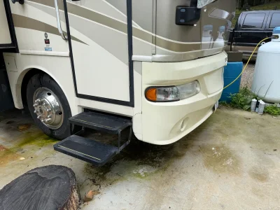 2008 FLEETWOOD EXPEDITION photo 3