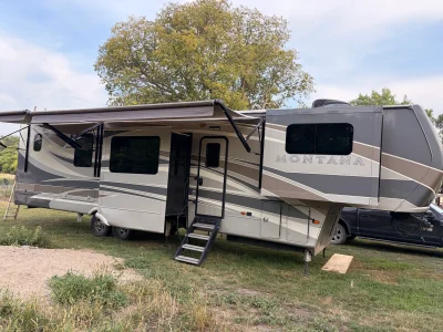 Used 2020 Keystone Montana 3760FL