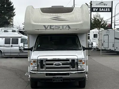 2018 Holiday Rambler Vesta photo 4