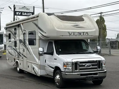 Used 2018 Holiday Rambler Vesta 30D