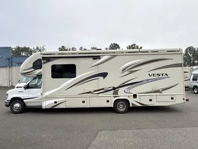 2018 Holiday Rambler Vesta photo 6