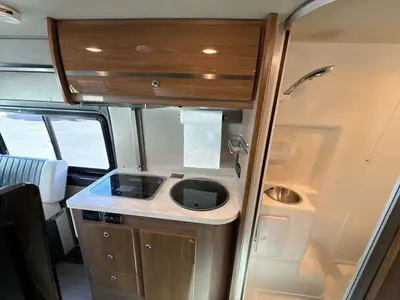 2017 Winnebago Travato photo 15