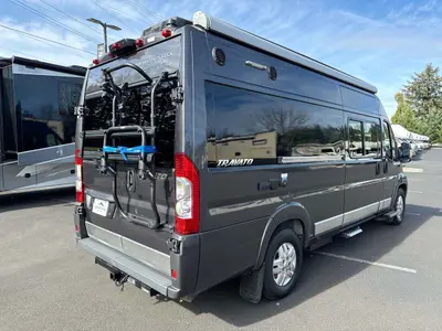 2017 Winnebago Travato photo 11