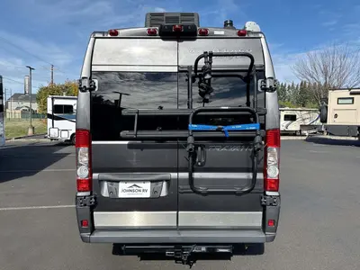 2017 Winnebago Travato photo 31
