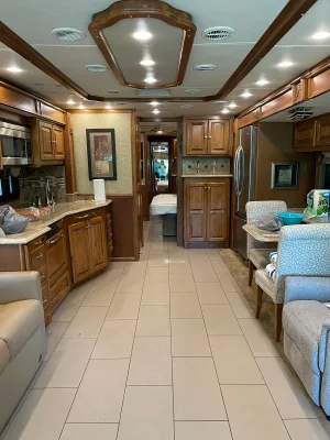 2014 TIFFIN MOTORHOMES PHAETON photo 5