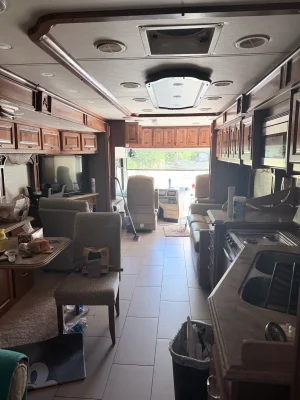 2014 TIFFIN MOTORHOMES PHAETON photo 10