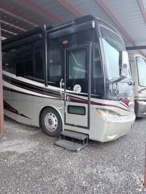 2014 TIFFIN MOTORHOMES PHAETON photo 15