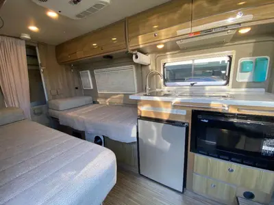 2019 Winnebago Travato photo 11