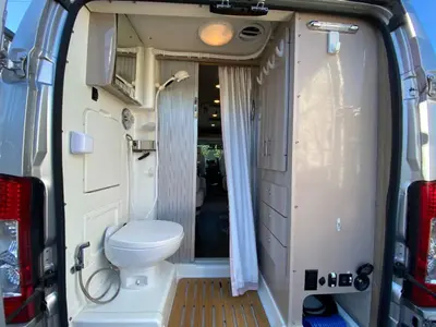 2019 Winnebago Travato photo 36