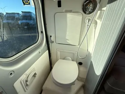 2017 Winnebago Travato photo 32