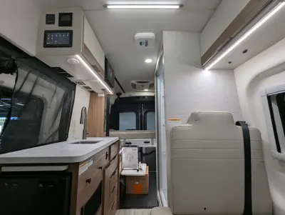 2027 Thor Motor Coach Talavera photo 24
