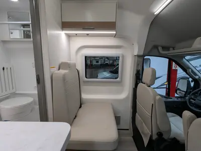 2027 Thor Motor Coach Talavera photo 18