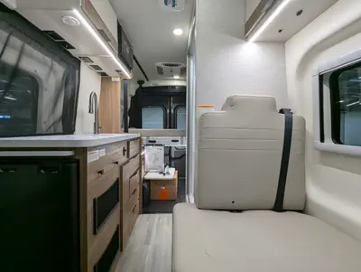 2027 Thor Motor Coach Talavera photo 21