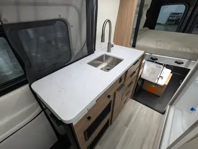 2027 Thor Motor Coach Talavera photo 25