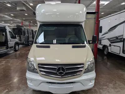 2018 Thor Motor Coach Citation photo 3