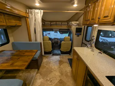 2018 Thor Motor Coach Citation photo 31