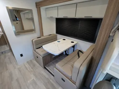 2027 Thor Motor Coach Four Winds photo 12