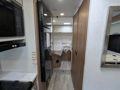 2027 Thor Motor Coach Four Winds photo 17