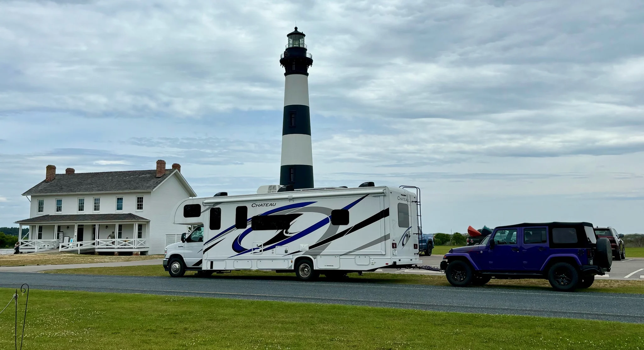2021 THOR MOTOR COACH CHATEAU exterior